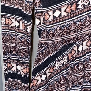 dress with super cute criss-cross back!🙃